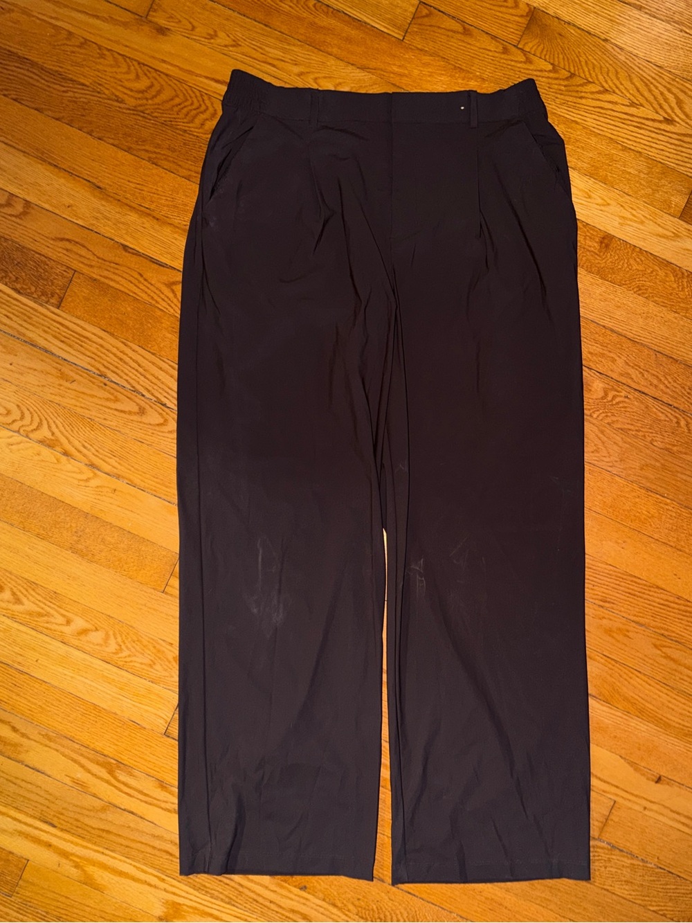 Old Navy  High-Waisted SleekTech Trouser Pants - Dark Brown